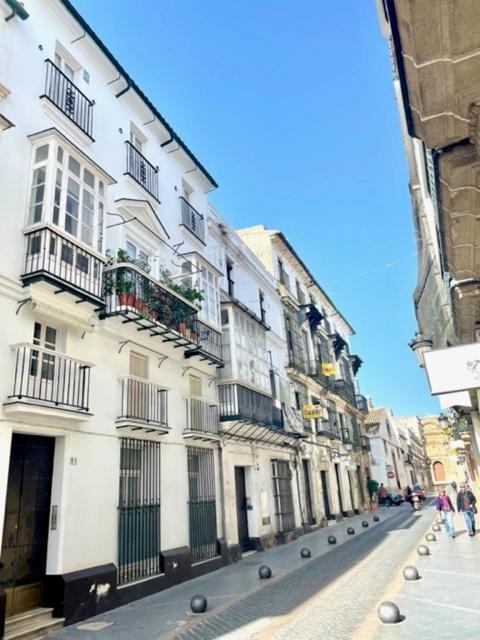 Gatu La Joya Escondida " Preferente Mayores De 25 Anos Y Familias " El Puerto de Santa Maria Exterior foto